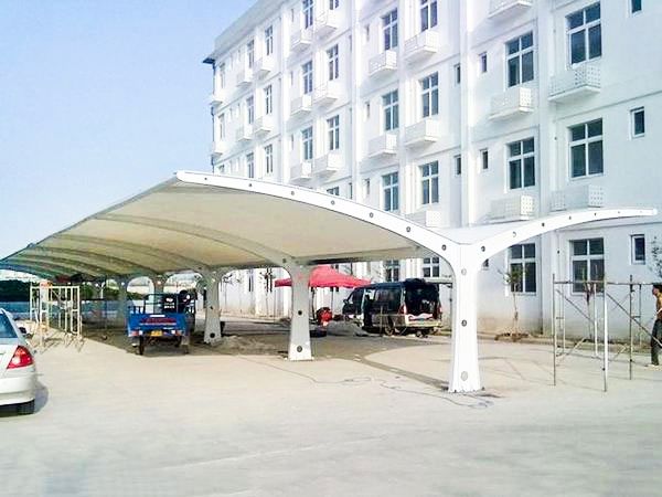 膜结构停车棚